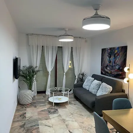 Primera Linea Playa-youtripmalaga *